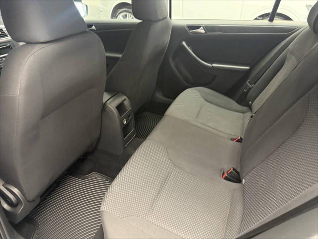 2013 Volkswagen Jetta 2.0L S