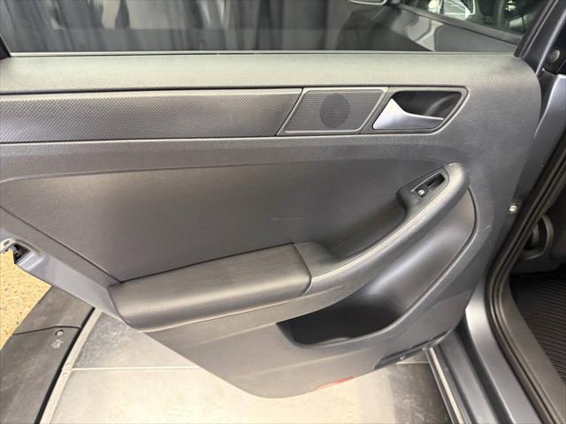 2013 Volkswagen Jetta 2.0L S