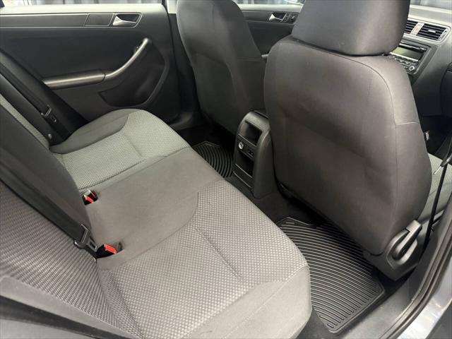 2013 Volkswagen Jetta 2.0L S