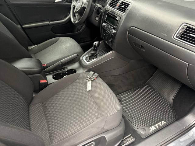 2013 Volkswagen Jetta 2.0L S