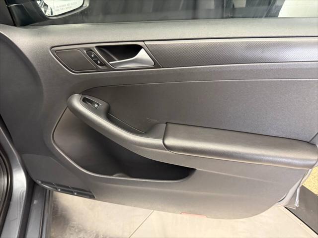 2013 Volkswagen Jetta 2.0L S