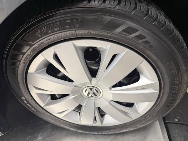 2013 Volkswagen Jetta 2.0L S