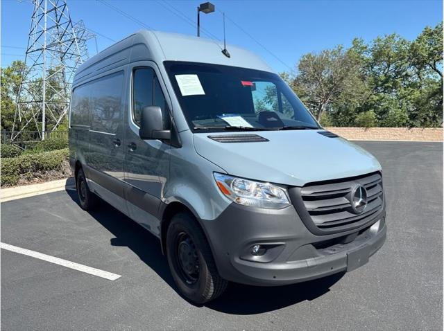 2025 Mercedes-Benz Sprinter 2500 Standard Roof 4-Cyl Diesel HO