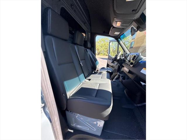 2025 Mercedes-Benz Sprinter 2500 Standard Roof 4-Cyl Diesel HO