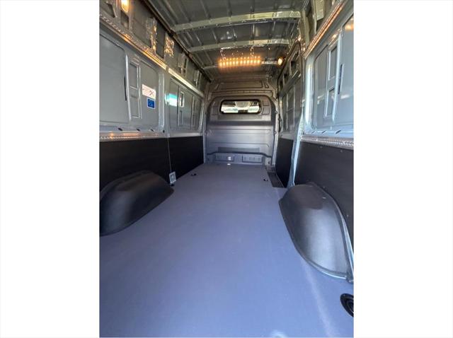 2025 Mercedes-Benz Sprinter 2500 Standard Roof 4-Cyl Diesel HO