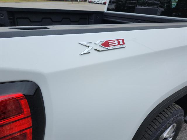 2026 GMC Sierra 1500 Crew Cab, Short Bed, SLT, 4WD
