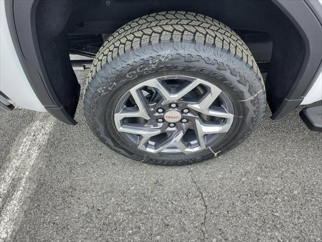 2026 GMC Sierra 1500 Crew Cab, Short Bed, SLT, 4WD