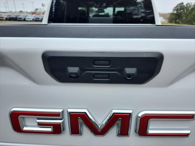 2026 GMC Sierra 1500 Crew Cab, Short Bed, SLT, 4WD