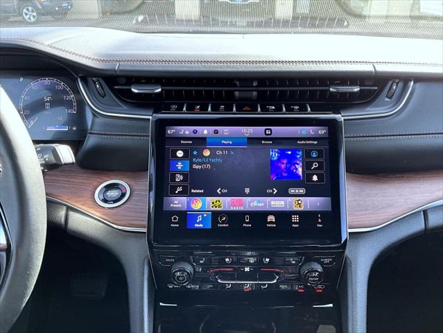 2025 Jeep Grand Cherokee Summit 4x4