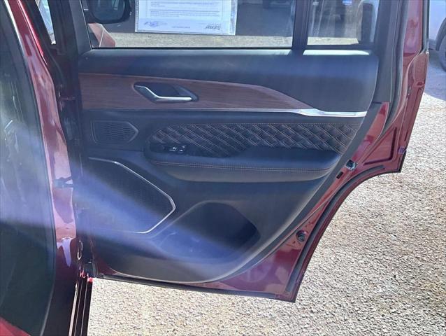 2025 Jeep Grand Cherokee Summit 4x4