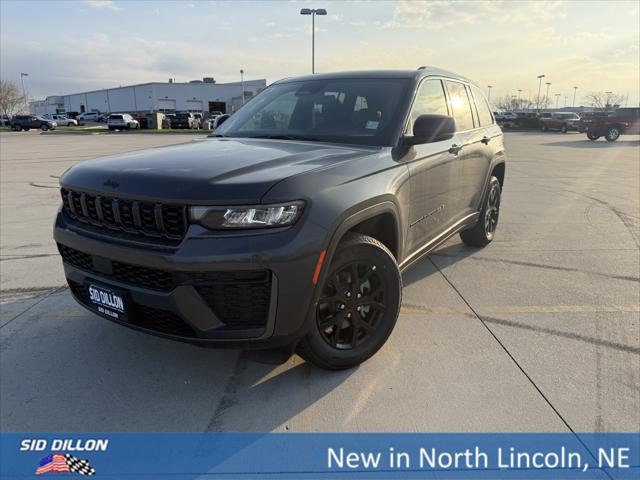 2026 Jeep Grand Cherokee GRAND CHEROKEE LAREDO ALTITUDE 4X4