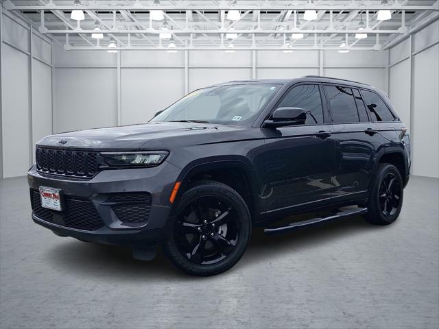 2023 Jeep Grand Cherokee Altitude 4x4 2023 Jeep Grand Cherokee Altitude 4x4