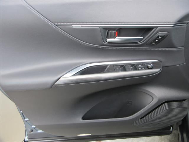 2024 Toyota Venza LE
