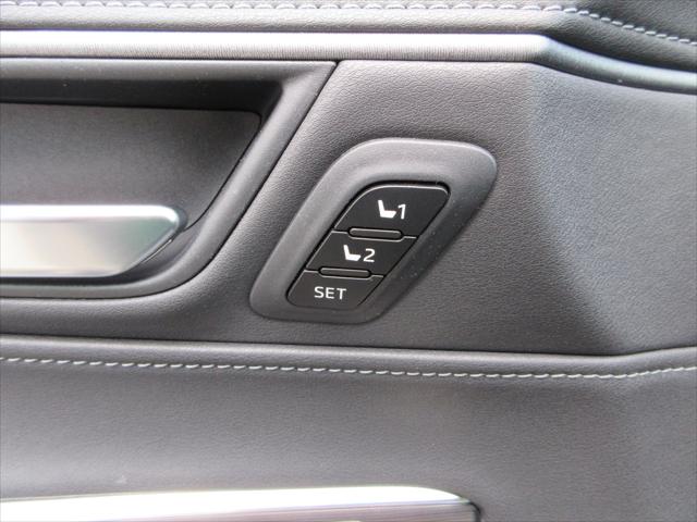 2024 Toyota Venza LE