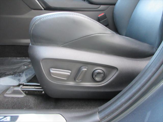 2024 Toyota Venza LE