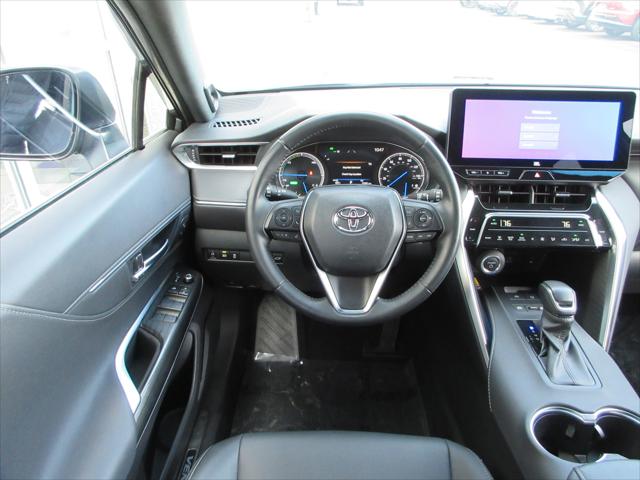 2024 Toyota Venza LE