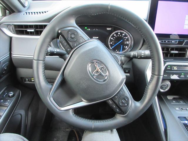 2024 Toyota Venza LE