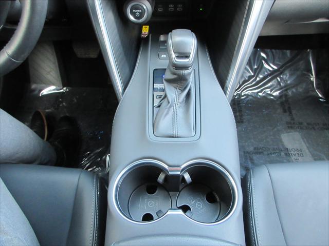 2024 Toyota Venza LE