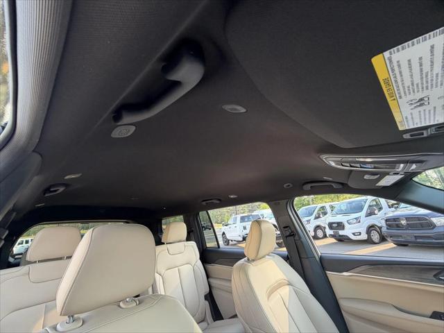 2026 Jeep Grand Cherokee Limited 4x2
