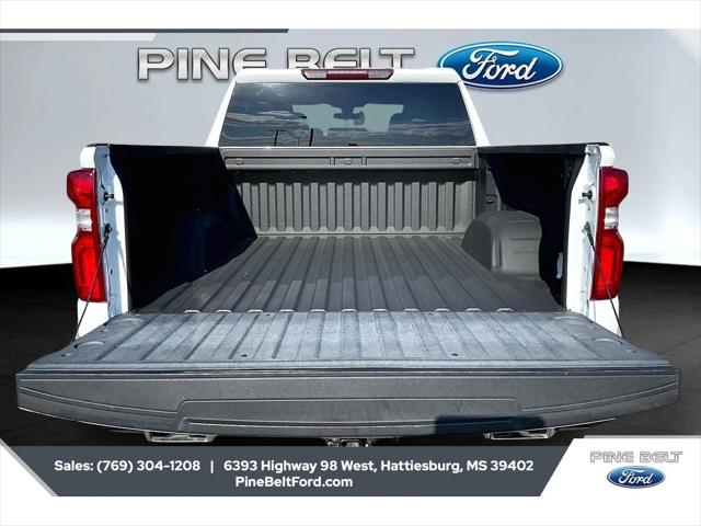2022 Chevrolet Silverado 1500 4WD Crew Cab Short Bed Custom Trail Boss