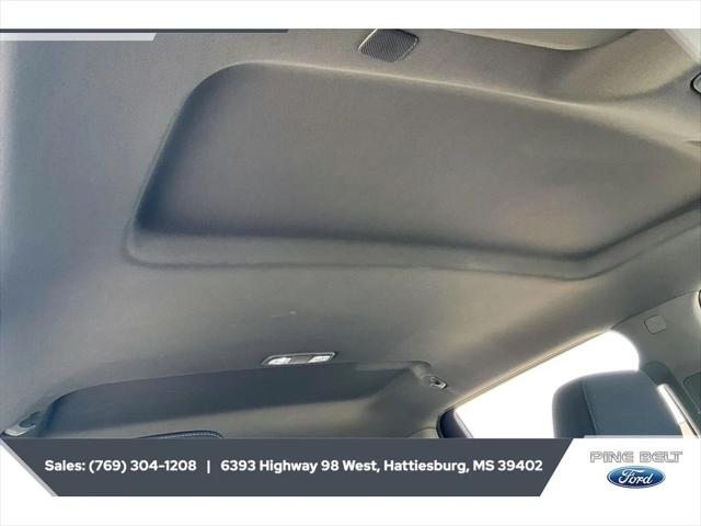 2022 Chevrolet Silverado 1500 4WD Crew Cab Short Bed Custom Trail Boss