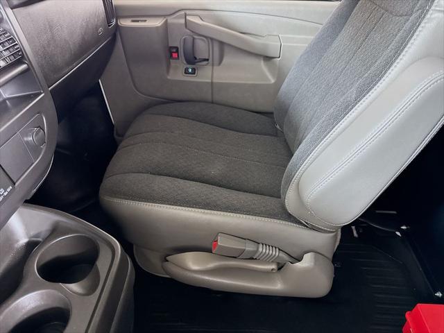 2024 GMC Savana Cargo RWD 2500 Regular Wheelbase Work Van