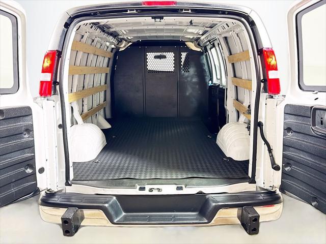 2024 GMC Savana Cargo RWD 2500 Regular Wheelbase Work Van