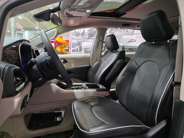 2024 Chrysler Pacifica Limited AWD
