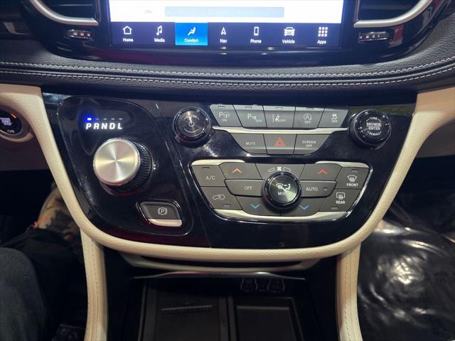2024 Chrysler Pacifica Limited AWD