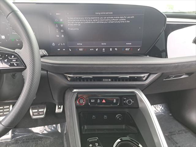 2025 Audi SQ5 Premium Plus TFSI quattro S tronic