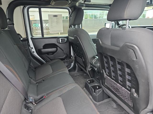 2022 Jeep Gladiator Sport