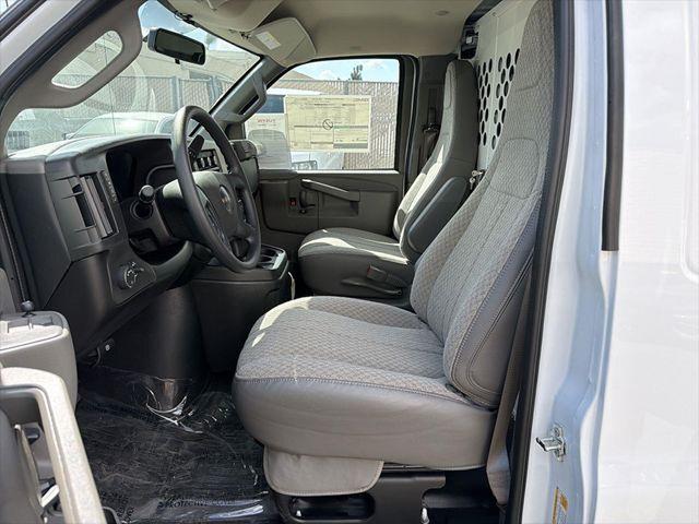 2026 GMC Savana Cargo 2500 Regular Wheelbase, Work Van, RWD