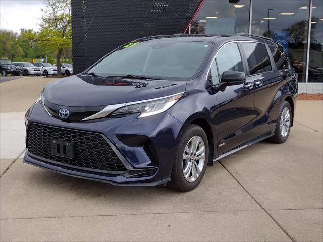 2021 Toyota Sienna XSE for sale in Grand Blanc, MI