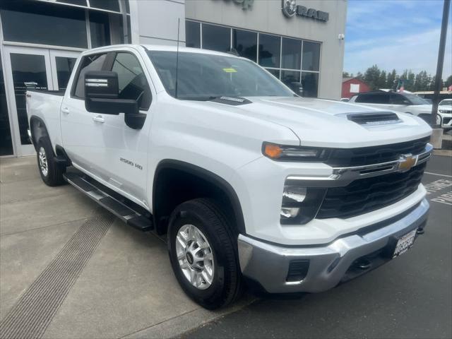 2024 Chevrolet Silverado 2500HD 4WD Crew Cab Standard Bed LT