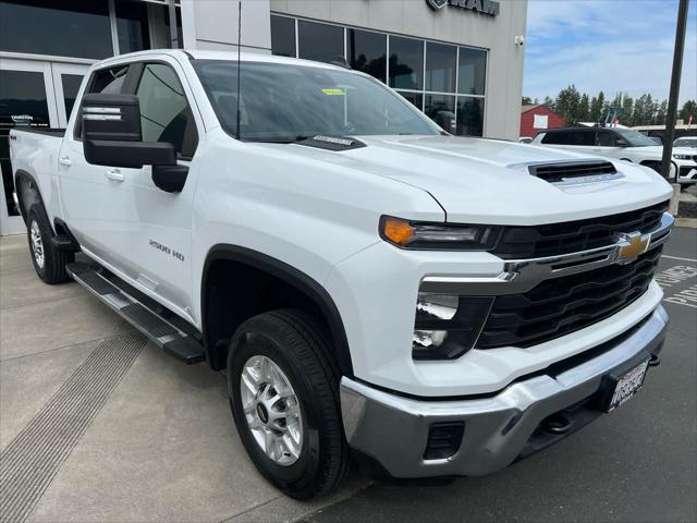 2024 Chevrolet Silverado 2500HD 4WD Crew Cab Standard Bed LT