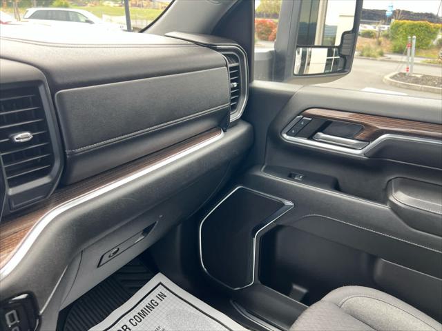 2024 Chevrolet Silverado 2500HD 4WD Crew Cab Standard Bed LT