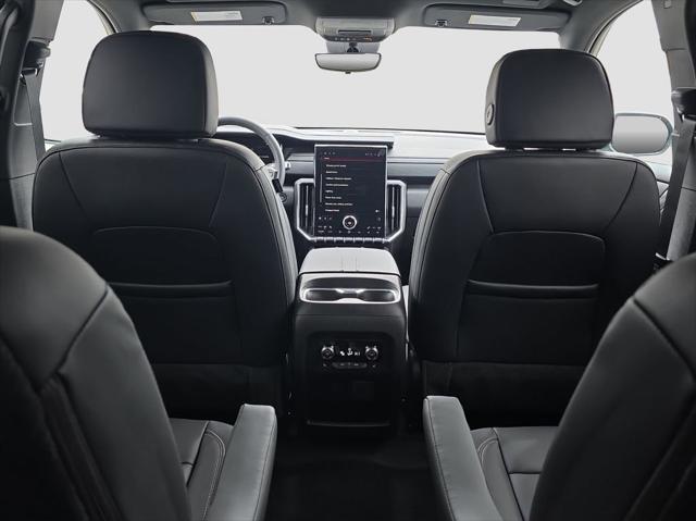 2026 GMC Acadia Elevation AWD