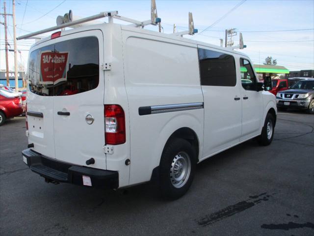 2017 Nissan 3500 S V8