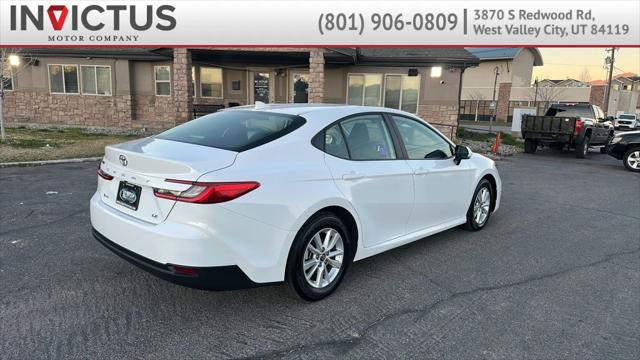 2025 Toyota Camry LE