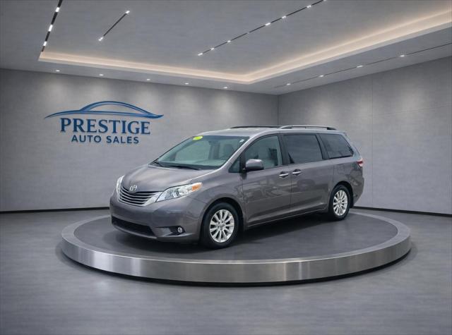 2015 Toyota Sienna XLE MINIVAN 4D