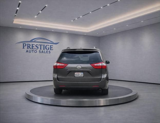 2015 Toyota Sienna XLE MINIVAN 4D
