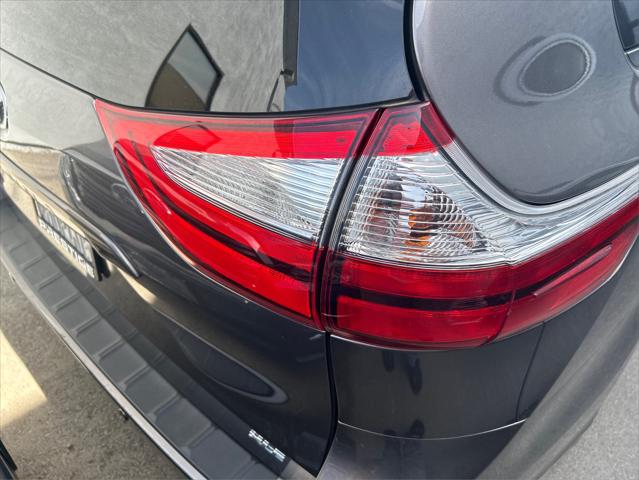 2015 Toyota Sienna XLE MINIVAN 4D