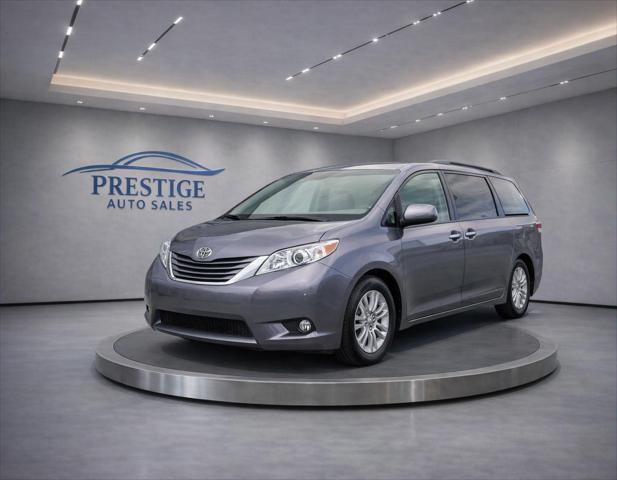 2015 Toyota Sienna XLE MINIVAN 4D
