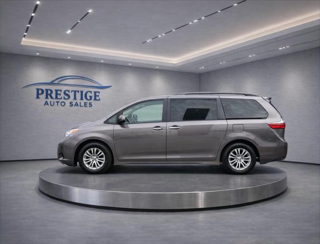 2015 Toyota Sienna XLE MINIVAN 4D