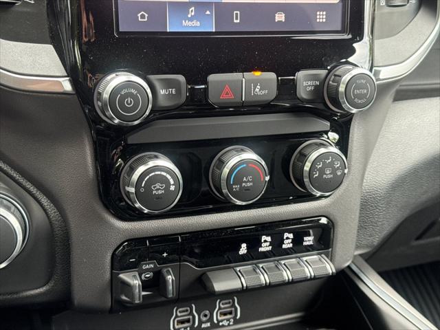 2026 Ram 1500 Big Horn Crew Cab 4x4 57 Box