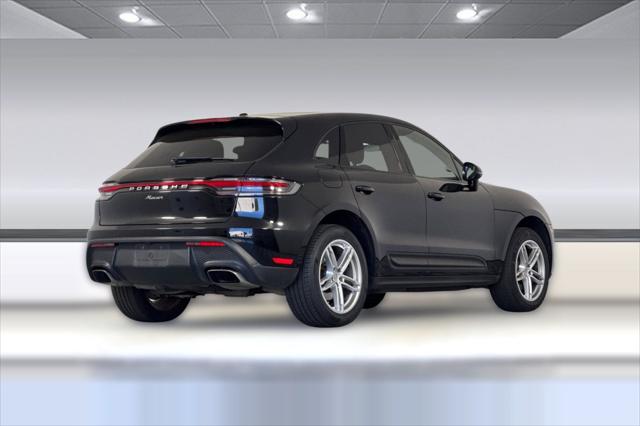 2024 Porsche Macan Unknown