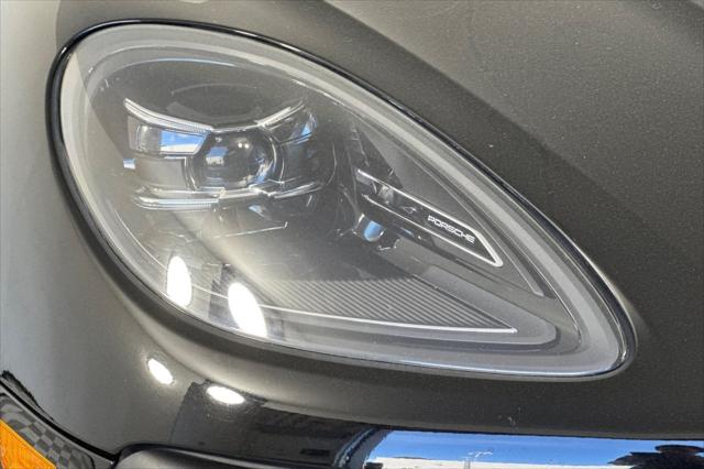 2024 Porsche Macan Unknown