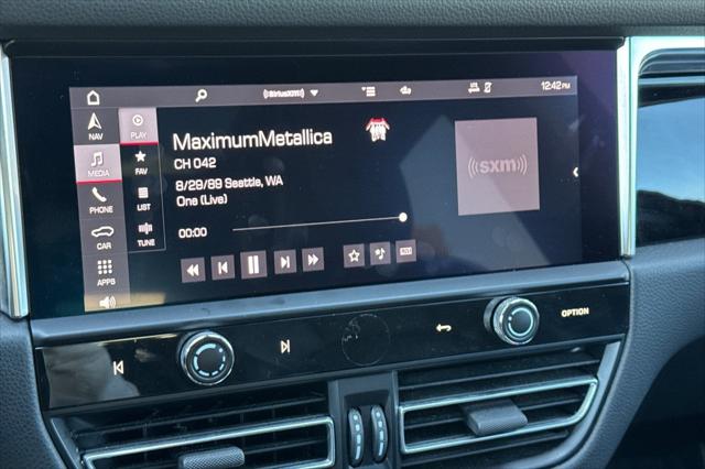 2024 Porsche Macan Unknown