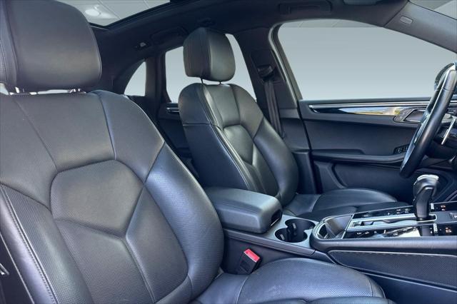 2024 Porsche Macan Unknown