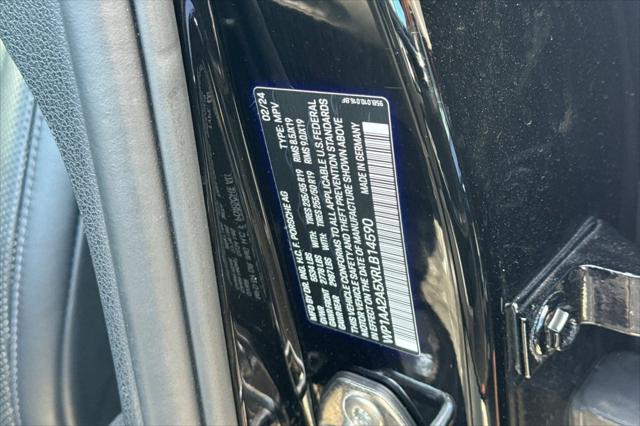 2024 Porsche Macan Unknown